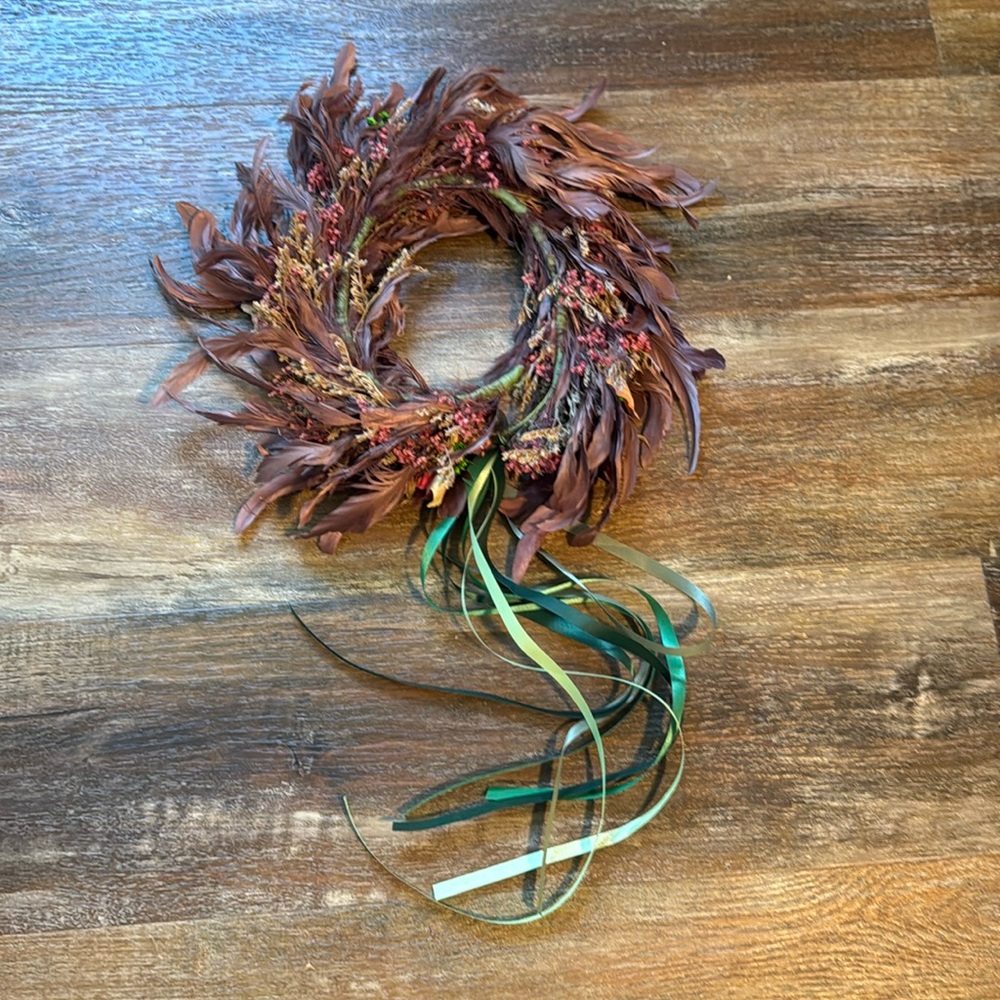 Dried flower & feather head wreath